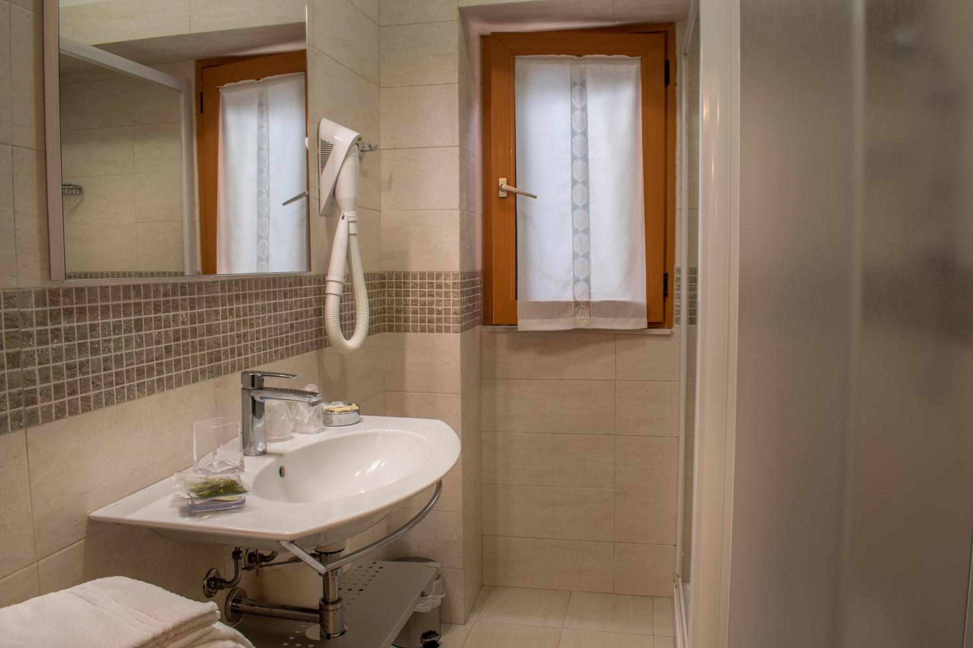 Hotel La Fonte Del Cerro Saturnia Εξωτερικό φωτογραφία