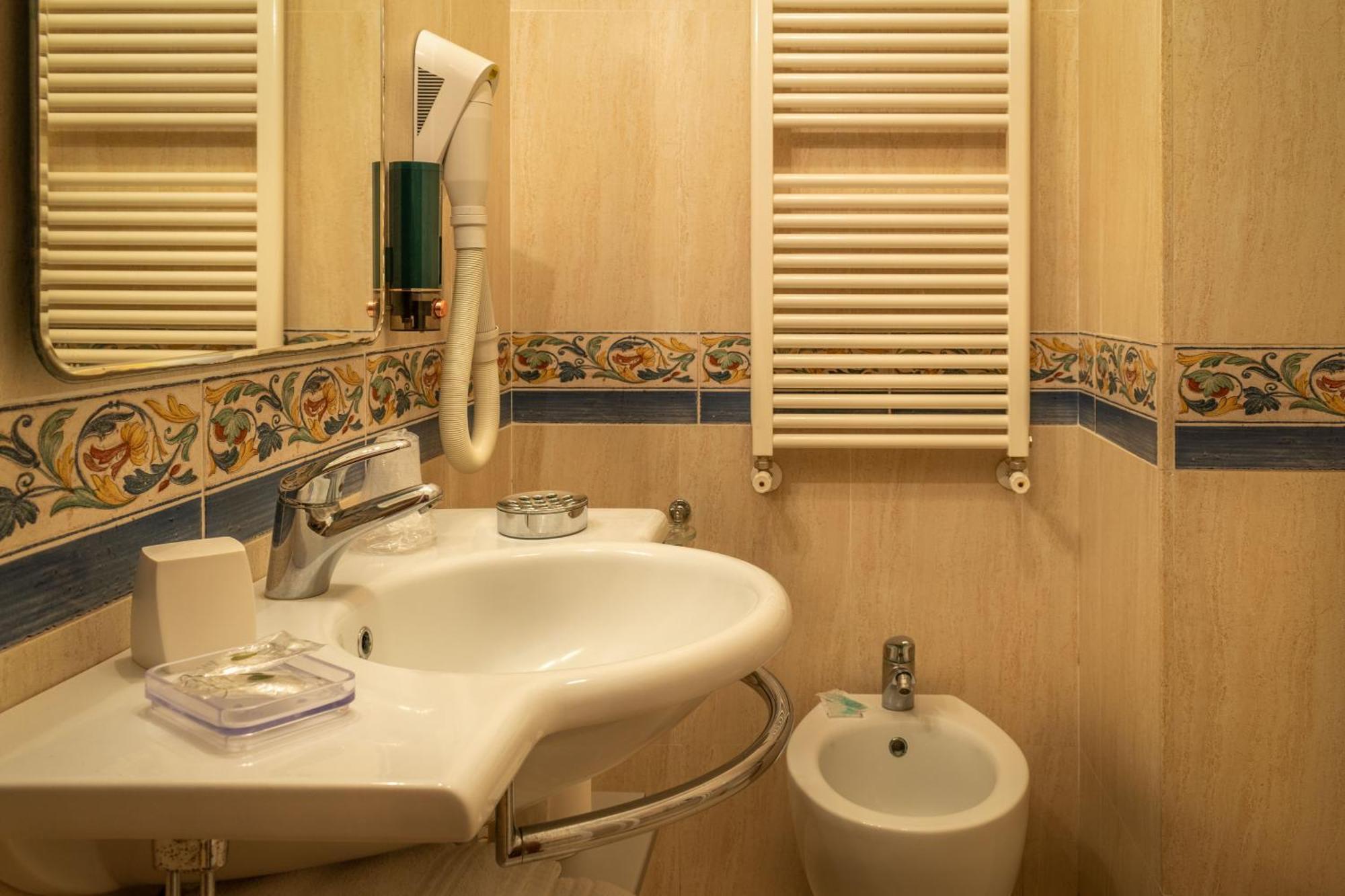 Hotel La Fonte Del Cerro Saturnia Εξωτερικό φωτογραφία